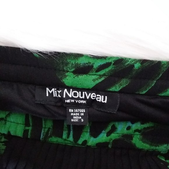 Mix Nouveau Long Pleated Pull-on Skirt S - Picture 3 of 8